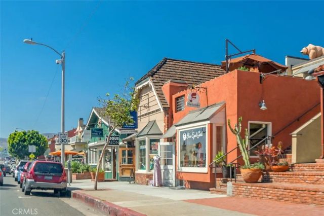 2430 Glenneyre, Laguna Beach, CA 92651