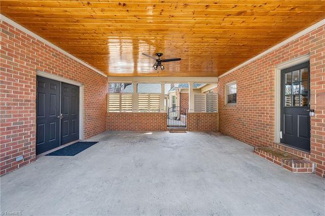 3306 Wedgewood Place, Greensboro, NC 27403