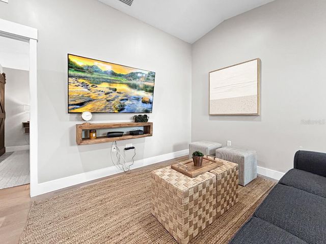 2908 W SAN RAFAEL STREET, Tampa, FL 33629