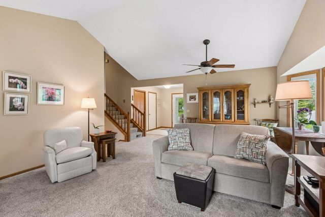 3996 Woodview Drive, Vadnais Heights, MN 55127