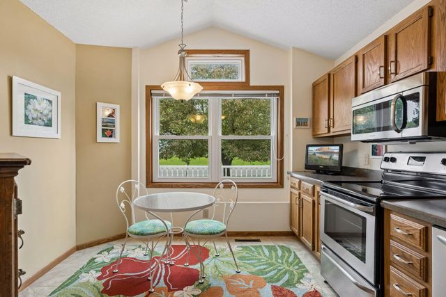 3996 Woodview Drive, Vadnais Heights, MN 55127