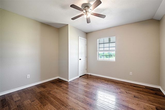 8700 Sallys Way, Alvarado, TX 76009
