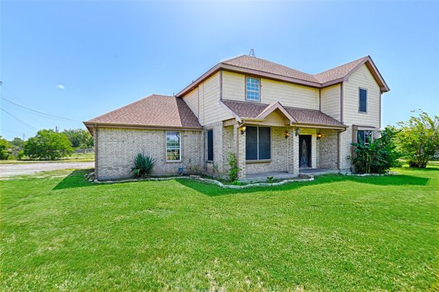 8700 Sallys Way, Alvarado, TX 76009