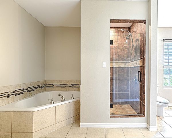 8700 Sallys Way, Alvarado, TX 76009
