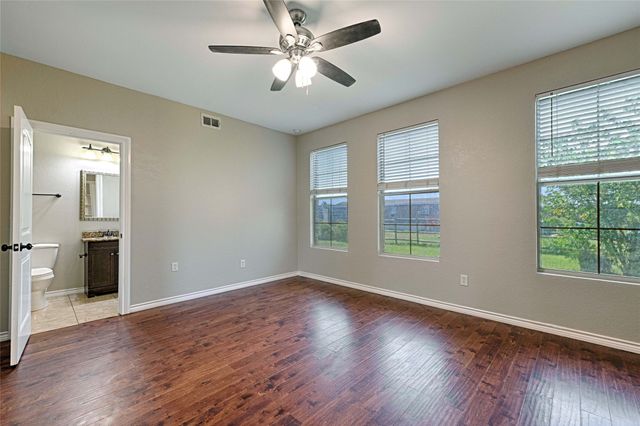 8700 Sallys Way, Alvarado, TX 76009