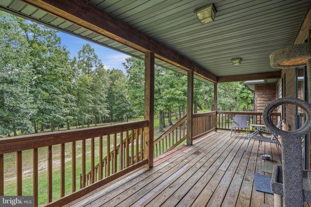 1201 PILGRIMS WAY, Bentonville, VA 22610