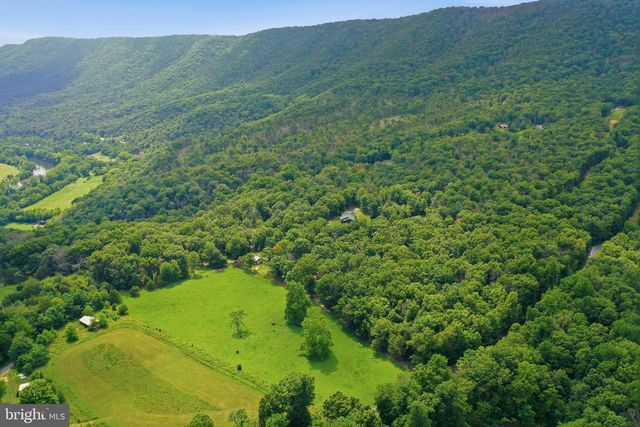 1201 PILGRIMS WAY, Bentonville, VA 22610