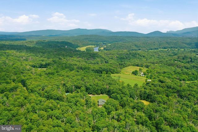 1201 PILGRIMS WAY, Bentonville, VA 22610