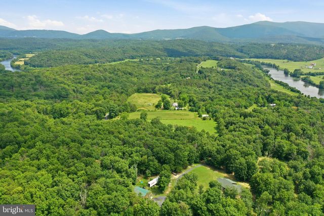 1201 PILGRIMS WAY, Bentonville, VA 22610
