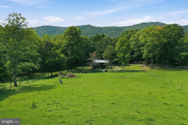 1201 PILGRIMS WAY, Bentonville, VA 22610