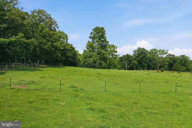 1201 PILGRIMS WAY, Bentonville, VA 22610