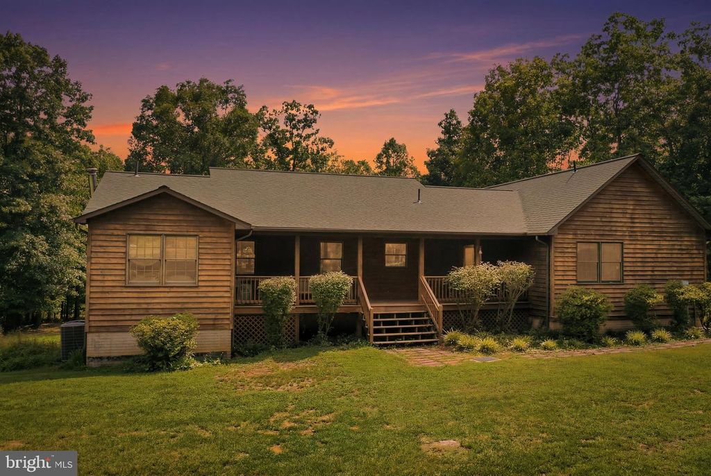 1201 PILGRIMS WAY, Bentonville, VA 22610