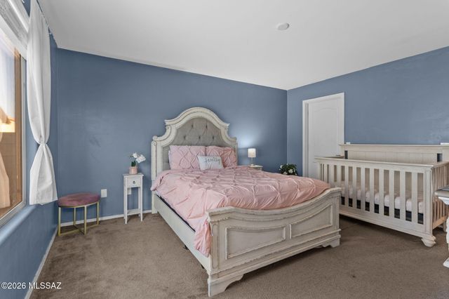 7570 E Kinnison Wash Loop, Tucson, AZ 85730