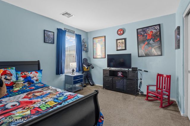 7570 E Kinnison Wash Loop, Tucson, AZ 85730