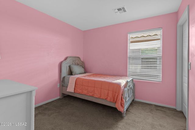 7570 E Kinnison Wash Loop, Tucson, AZ 85730