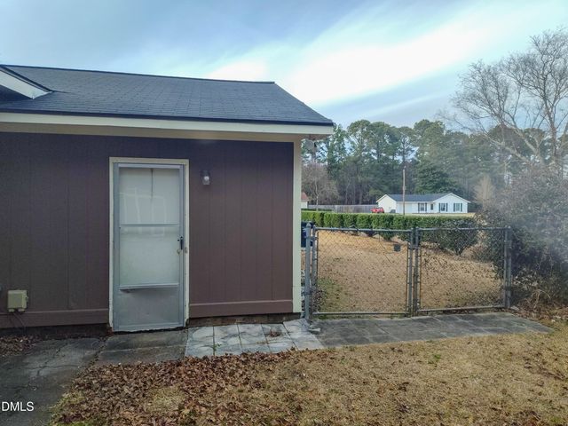 205 Darrel Road, La Grange, NC 28551