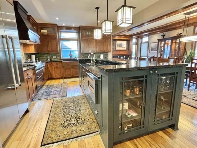 802 E Silver Spring DRIVE, Whitefish Bay, WI 53217