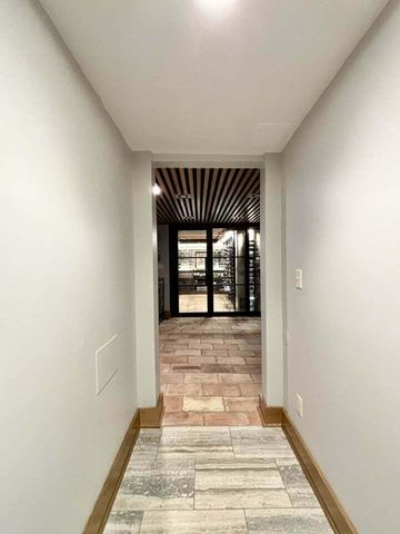 802 E Silver Spring DRIVE, Whitefish Bay, WI 53217