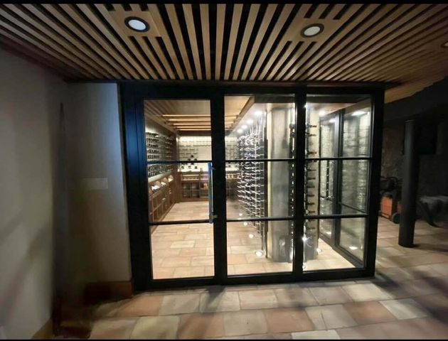 802 E Silver Spring DRIVE, Whitefish Bay, WI 53217