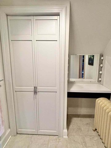 802 E Silver Spring DRIVE, Whitefish Bay, WI 53217