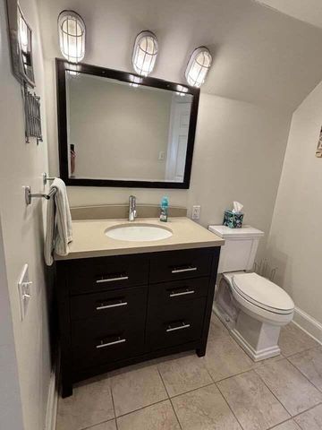 802 E Silver Spring DRIVE, Whitefish Bay, WI 53217