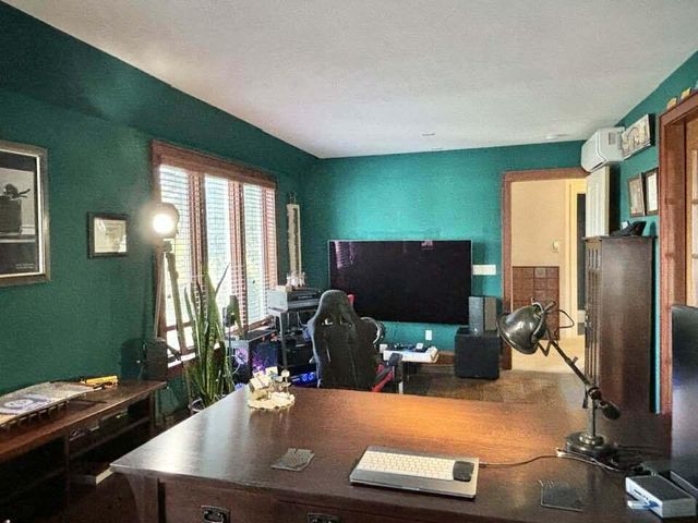 802 E Silver Spring DRIVE, Whitefish Bay, WI 53217