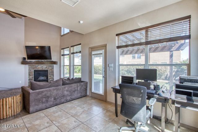 14325 ARABIAN POINT, El Paso, TX 79938