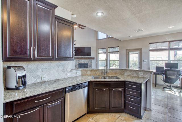14325 ARABIAN POINT, El Paso, TX 79938