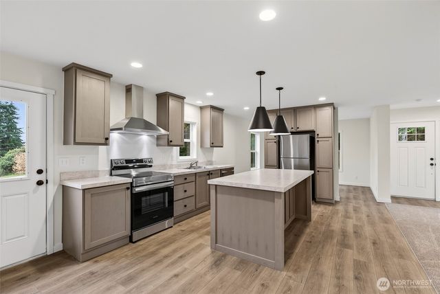 707 10th Street, Vader, WA 98593