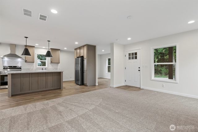 707 10th Street, Vader, WA 98593