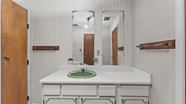 6902 Blacks Bluff SW Road, Cave Spring, GA 30124