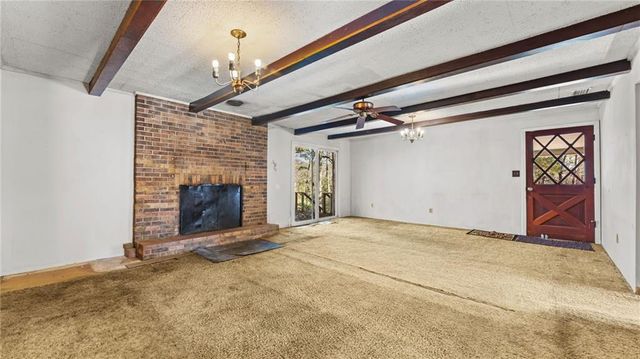 6902 Blacks Bluff SW Road, Cave Spring, GA 30124