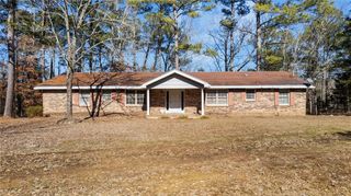 6902 Blacks Bluff SW Road, Cave Spring, GA 30124