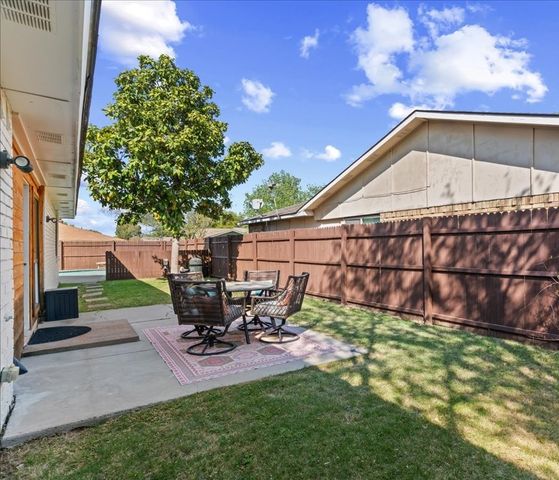 5089 Nash Drive, The Colony, TX 75056