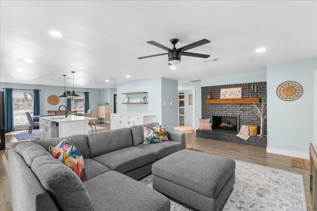 5089 Nash Drive, The Colony, TX 75056