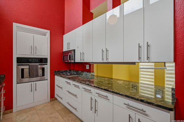 3800 E Songbird Ln, San Antonio, TX 78229