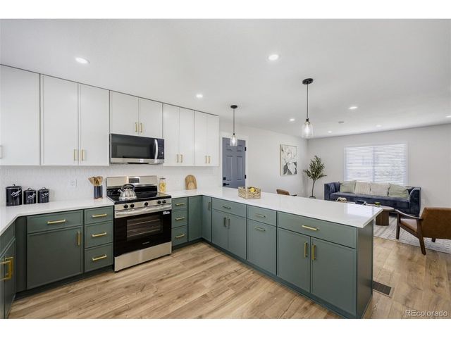 2710 W 101st Pl, Denver, CO 80260