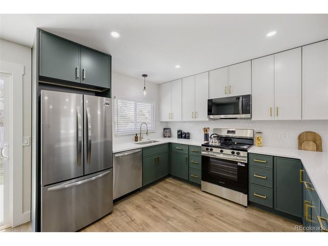 2710 W 101st Pl, Denver, CO 80260