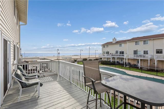 9 Cantamar CT, Hampton, VA 23664