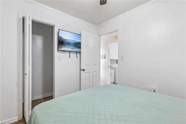 9 Cantamar CT, Hampton, VA 23664