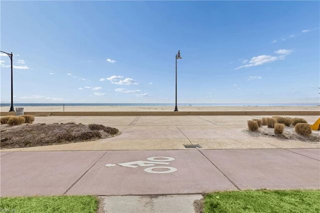 9 Cantamar CT, Hampton, VA 23664