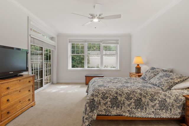 95 Conant St 214, Concord, MA 01742