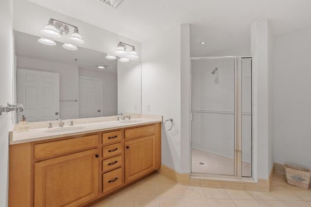 95 Conant St 214, Concord, MA 01742
