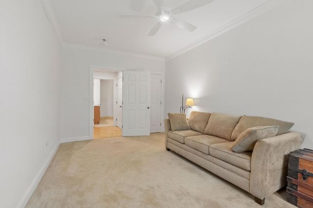 95 Conant St 214, Concord, MA 01742