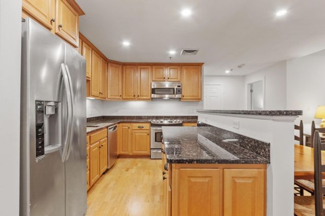 95 Conant St 214, Concord, MA 01742