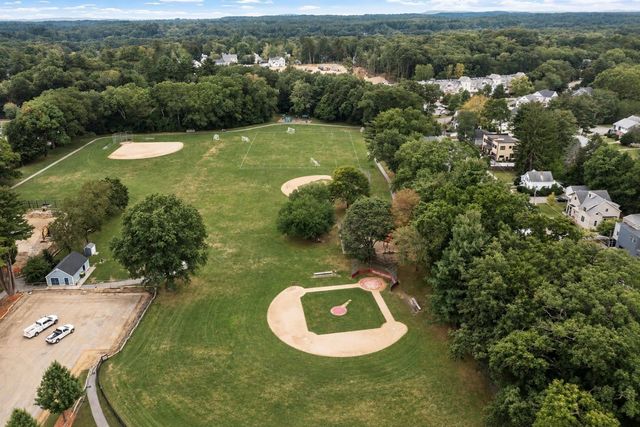 95 Conant St 214, Concord, MA 01742
