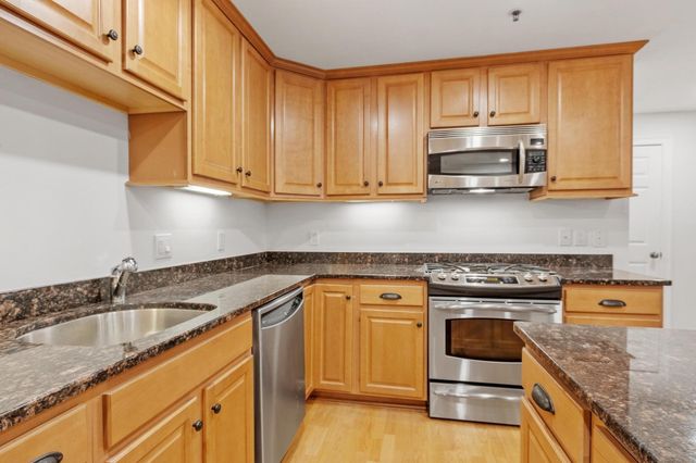 95 Conant St 214, Concord, MA 01742