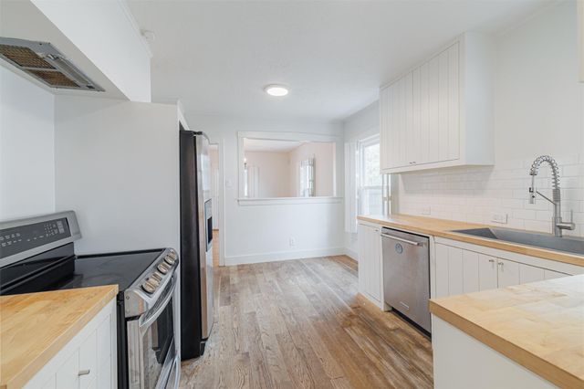 2438 Albans Road, Houston, TX 77005