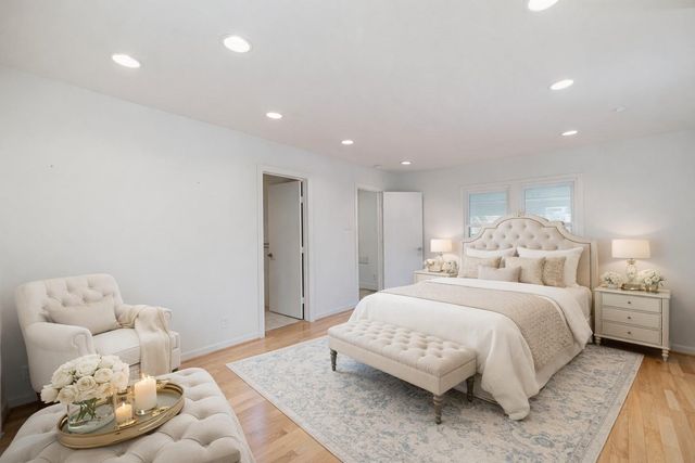 2438 Albans Road, Houston, TX 77005