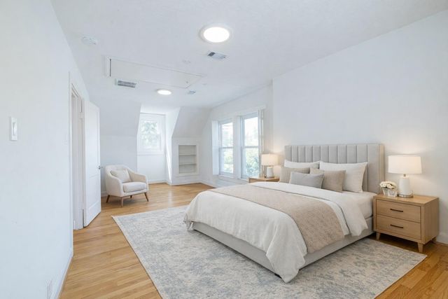 2438 Albans Road, Houston, TX 77005